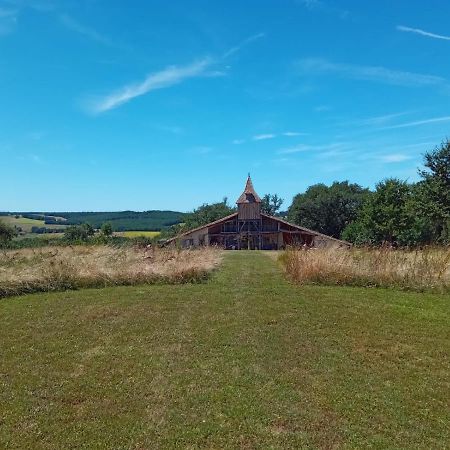 Ferme Ahoco Chambre D'Hotes Residence D'Artistes Lavit 外观 照片